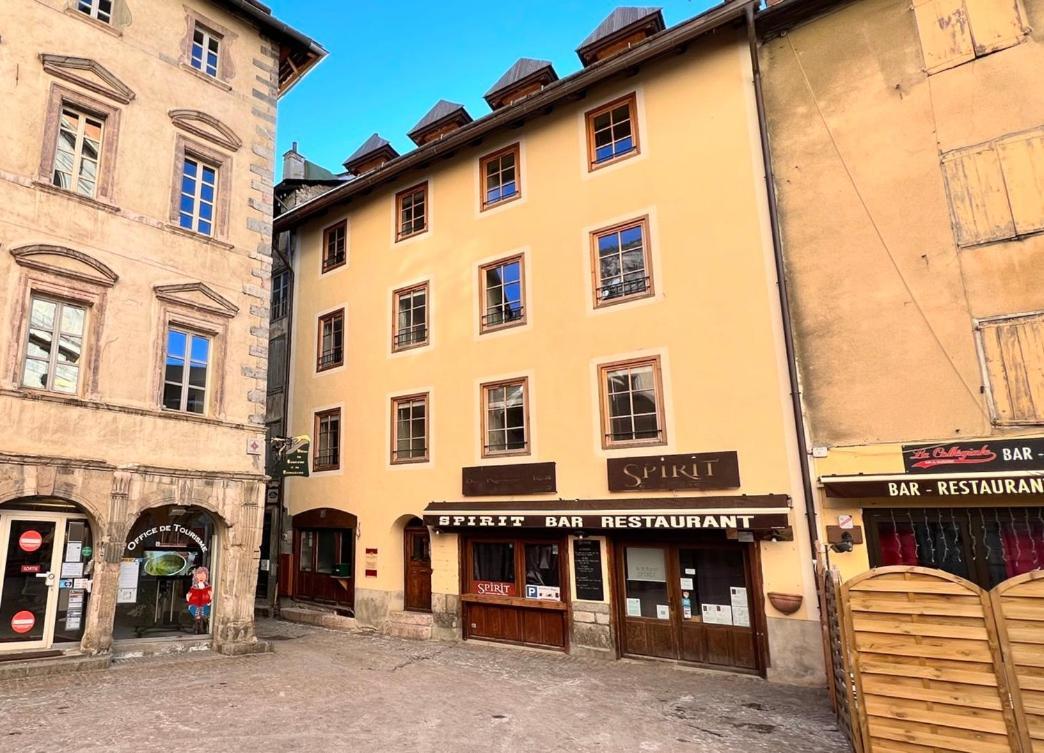 Apartament T3 Au Coeur Du Centre Historique De Briancon #2 Zewnętrze zdjęcie