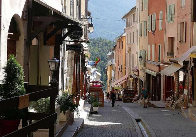 Apartament T3 Au Coeur Du Centre Historique De Briancon #2 Zewnętrze zdjęcie